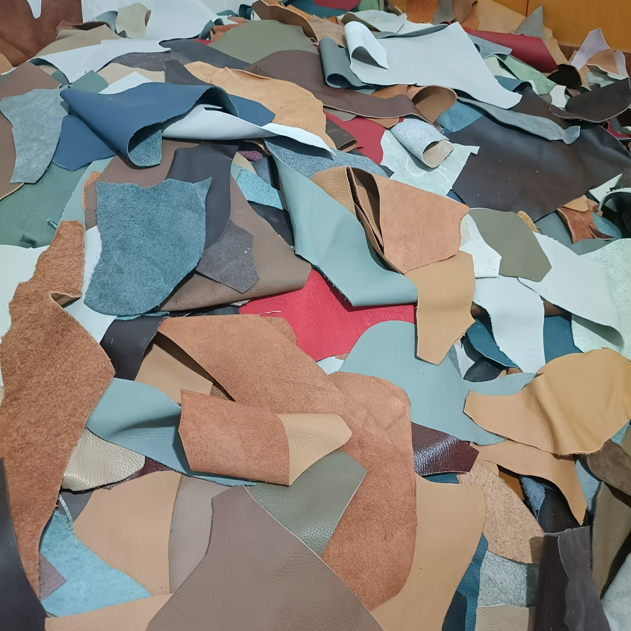 1 Pack Genuine Cowhide Leather Scraps Assorted Colors YiJiaXiang for Crafts, DIY Leather Craft Pieces for Keychains, Journal Covers, Purses - Bulk Pack