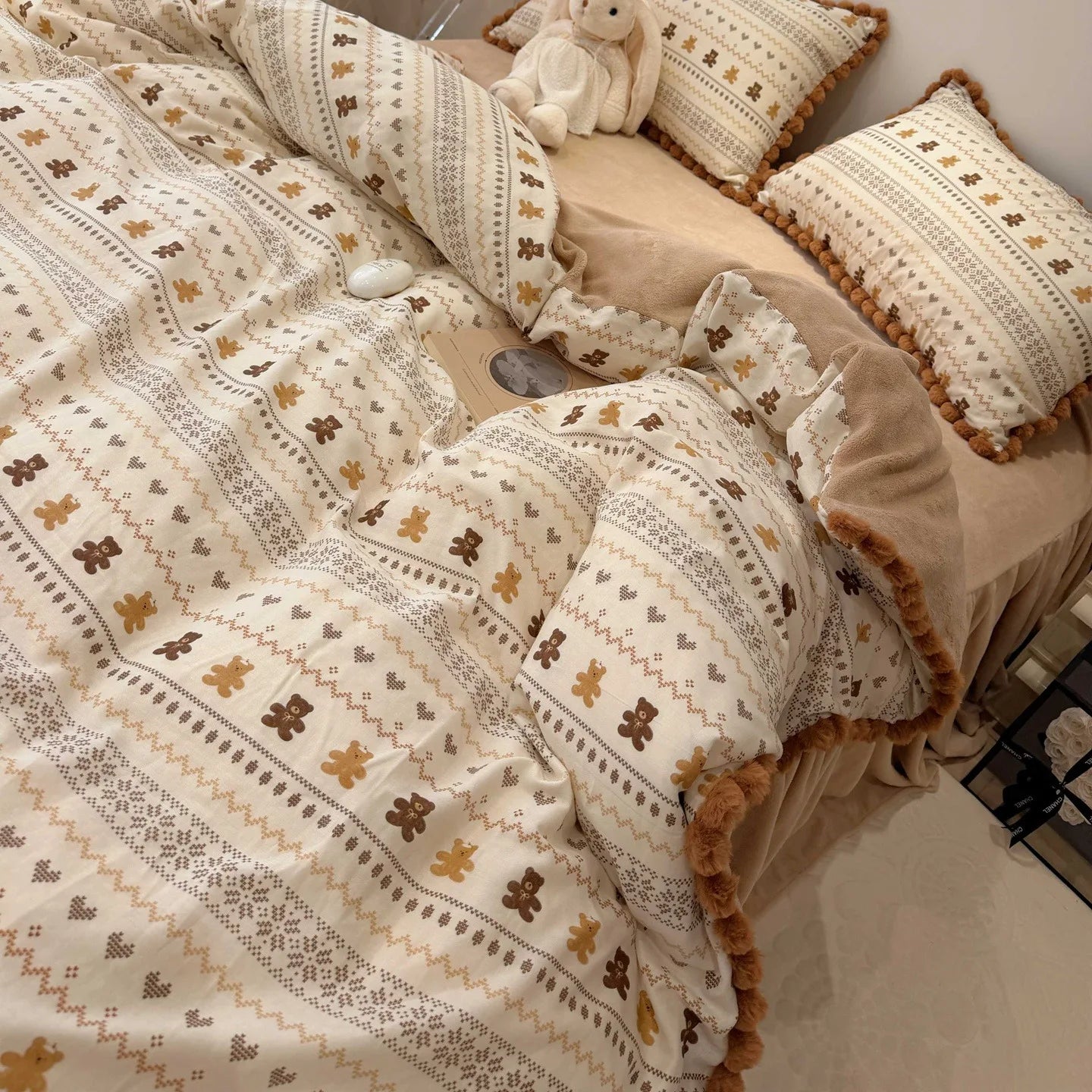 100% Cotton Double Layer Gauze 4-Piece Bedding Set - Milk Fiber Pom Poms Duvet Cover Set Soft Breathable for Bedroom