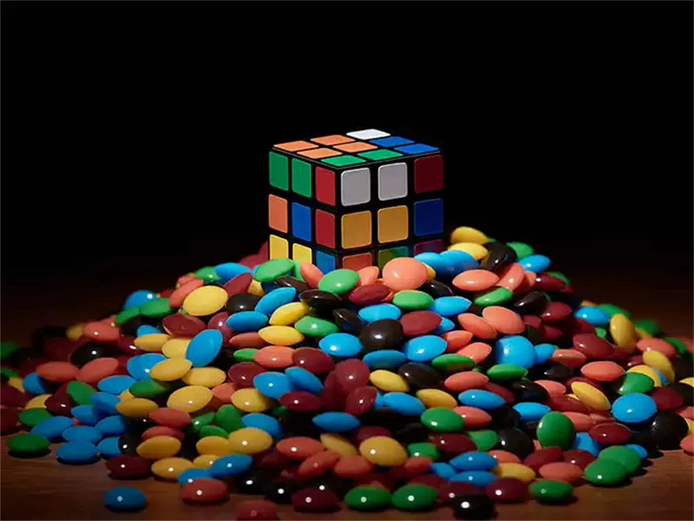 Mini Magic Square to Chocolate Gimmick - Instant Candy Appearing Prop | Real Chocolate Production for Close Up, Street & Stage
