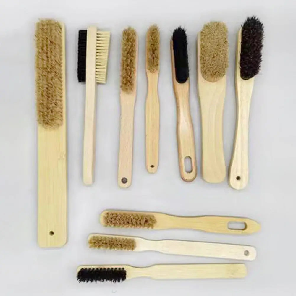 Boar Bristles Bouldering Brush Durable Wooden Rock Climbing Brush with Ergonomic Handle Thick Boar Bristles for Indoor Outdoor