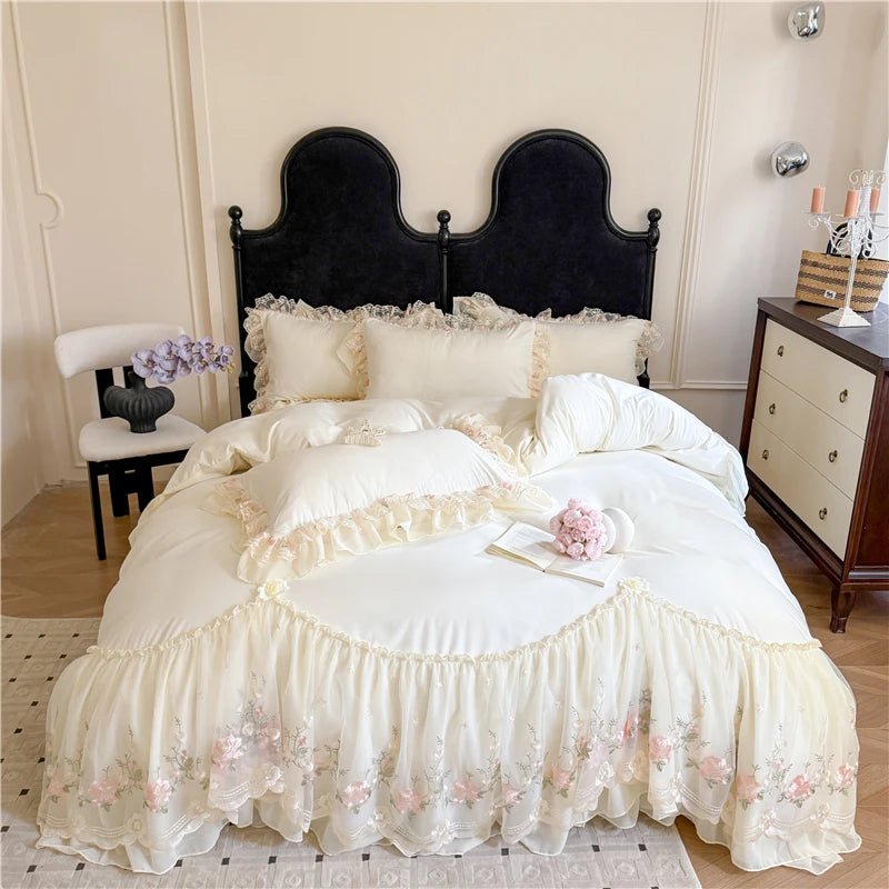 4Pcs Princess Wedding Bedding Set Korean Style Lace Flowers Embroidery Duvet Cover Bed Sheet/Fitted Sheet/Bed Skirt Pillowcases