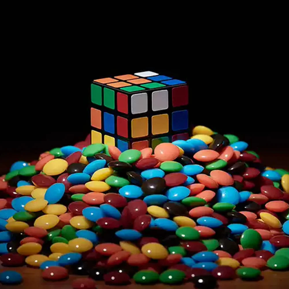 Mini Magic Square to Chocolate Gimmick - Instant Candy Appearing Prop | Real Chocolate Production for Close Up, Street & Stage